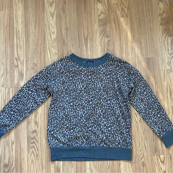 Splendid Leopard Print Gray & Brown Sweater Size Small EUC - Picture 10 of 10